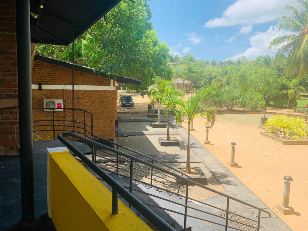Sethway Village Minneriya Exterior foto