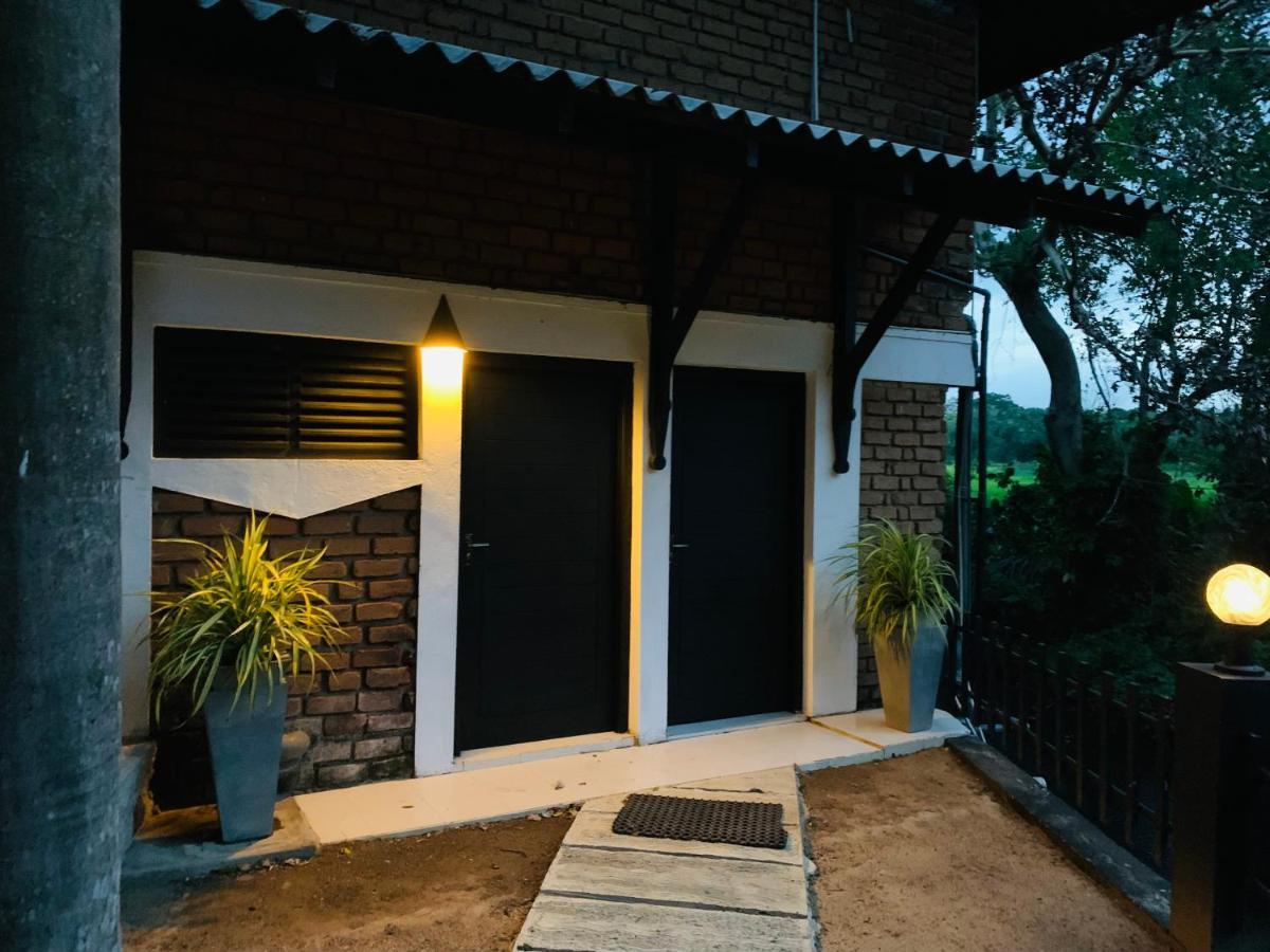 Sethway Village Minneriya Exterior foto